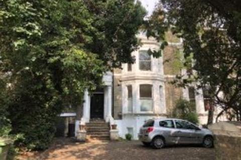 2 bedroom apartment to rent, Kidbrooke Park Road, London, SE3