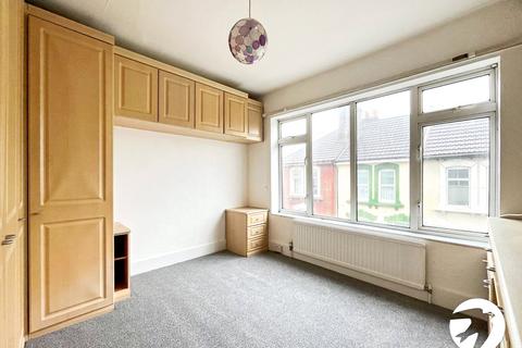 9 Cross Street, Rochester, ME2 3AE