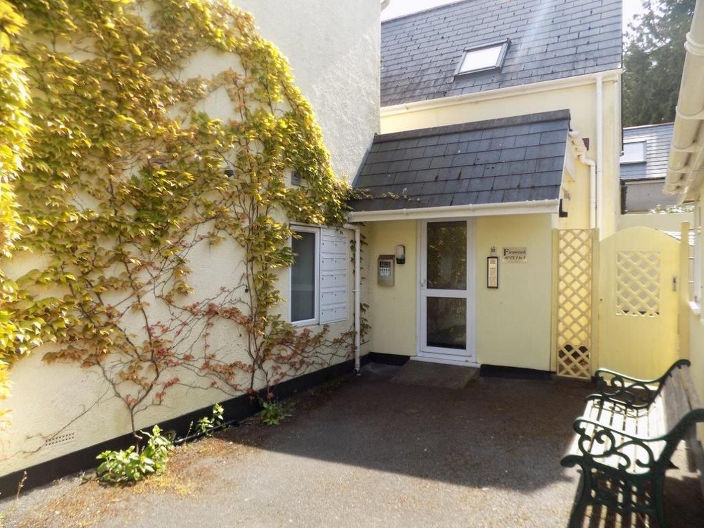 Firswood, Oak Hill Road, Torquay 2 bed flat £895 pcm (£207 pw)