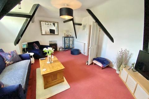 2 bedroom flat to rent, Firswood, Oak Hill Road, Torquay