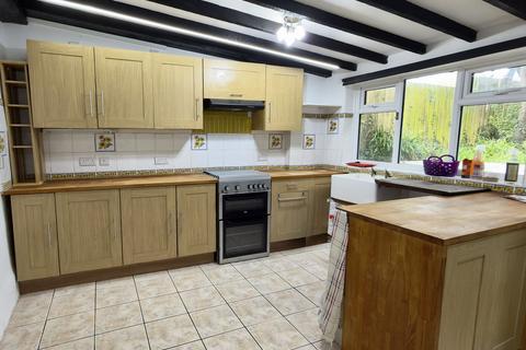 3 bedroom cottage to rent, Fore Street, Barton, Torquay