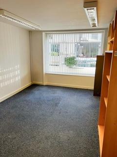 Office to rent, 94 Fore Street, Bodmin