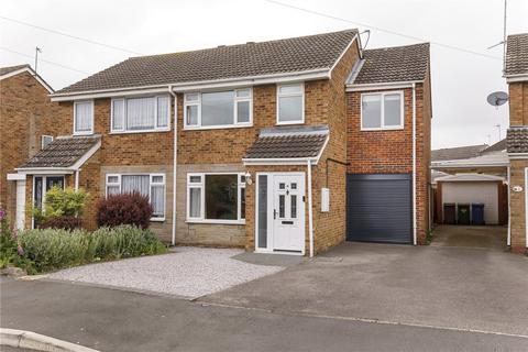 4 bedroom semi-detached house to rent, Croft View, Market Weighton, York, East Riding Yorkshire, YO43