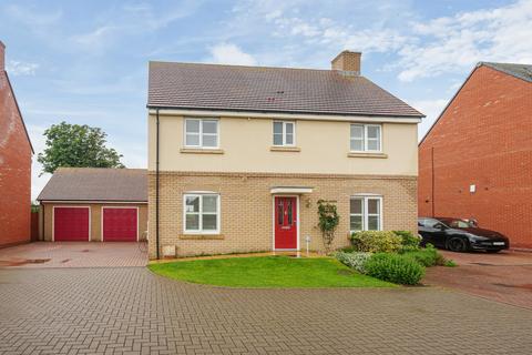 2 Meeks Croft, Clifton, Shefford, SG17 5GW