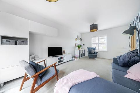 2 Meeks Croft, Clifton, Shefford, SG17 5GW