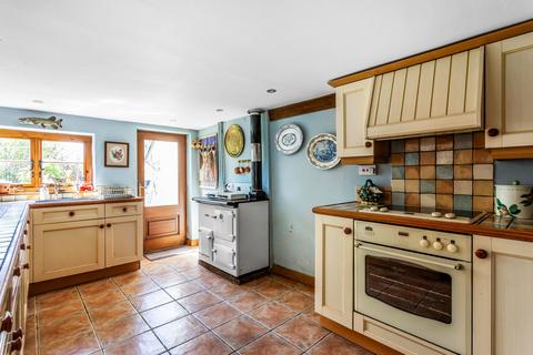 2 bedroom semi-detached house for sale, Brenchley Road, Matfield, TN12