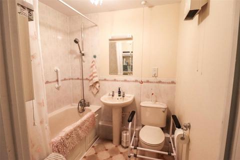 1 bedroom apartment for sale, London Road, Surrey GU15