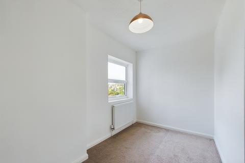 2 bedroom flat for sale, Kingsdale, Higher Erith Road