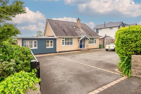 4 bedroom bungalow for sale, Nant Bychan, Moelfre, Isle of Anglesey, LL72