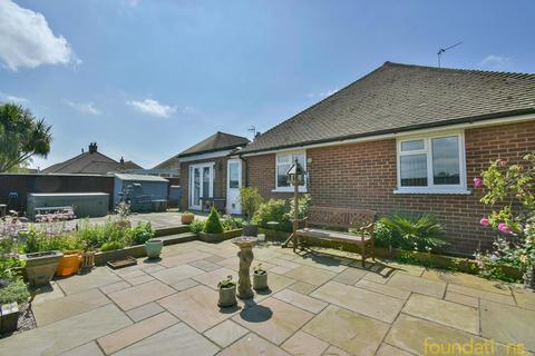 4 bedroom detached bungalow for sale, Uplands Close, Bexhill-on-Sea, TN39