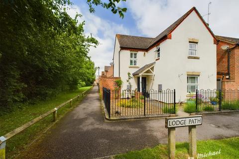 3 bedroom detached house for sale, Lodge Path, Aylesbury, Buckinghamshire