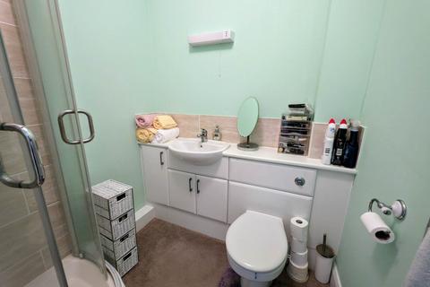 9 Compton Place, Bordon, GU35 0GZ