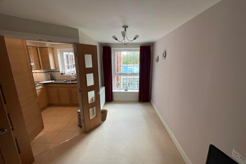 1 bedroom flat for sale, Church Street, Littlehampton, West Sussex