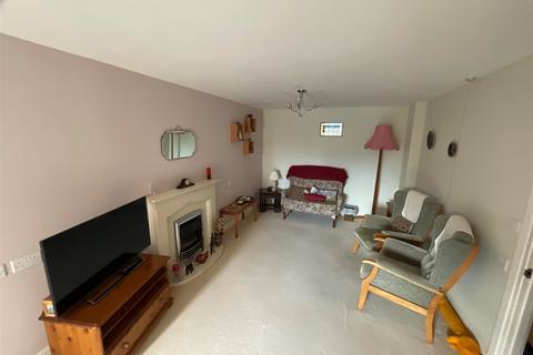 1 bedroom flat for sale, Church Street, Littlehampton, West Sussex