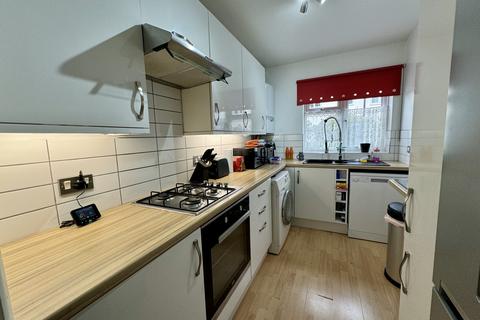 2 bedroom flat for sale, Carmen Court, Eastbourne Road, Eastbourne, East Sussex, BN20