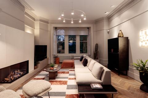 9 West Grove, London, SE10 8QT