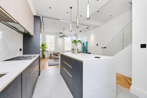 4 bedroom flat for sale, Ongar Road, SW6