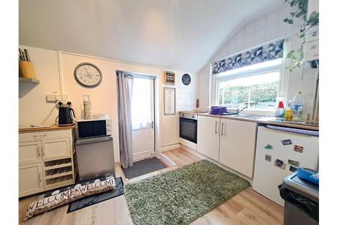 1 bedroom flat for sale, Truro Road, Ramsgate CT11