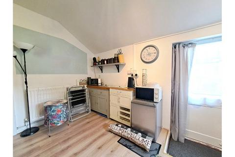 1 bedroom flat for sale, Truro Road, Ramsgate CT11