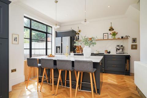 3 Carter Knowle Road, Sheffield, S7 2DW