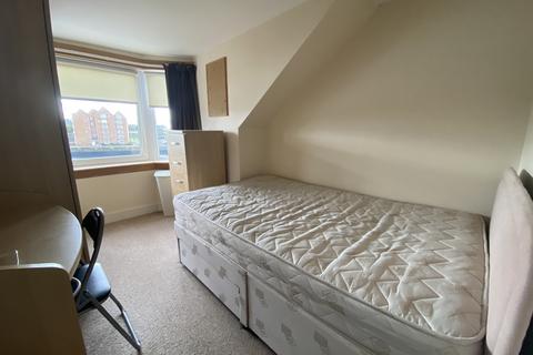 4 bedroom flat to rent, North Harbour Street, Ayr KA8