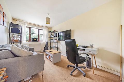 1 bedroom flat for sale, Carterton,  Oxfordshire,  OX18