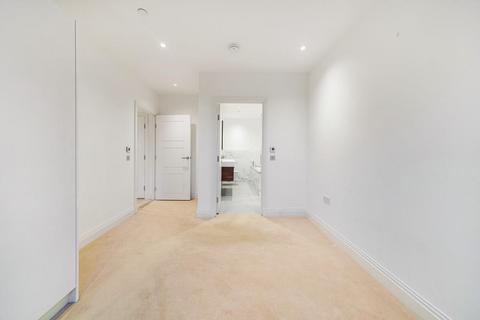 3 bedroom apartment to rent, Teddington Riverside,  Teddington,  TW11