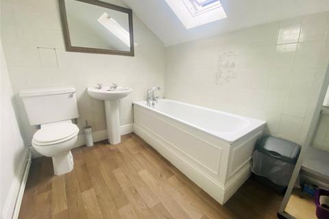 Flat 4, 21 Culverley Road, London, SE6 2LD