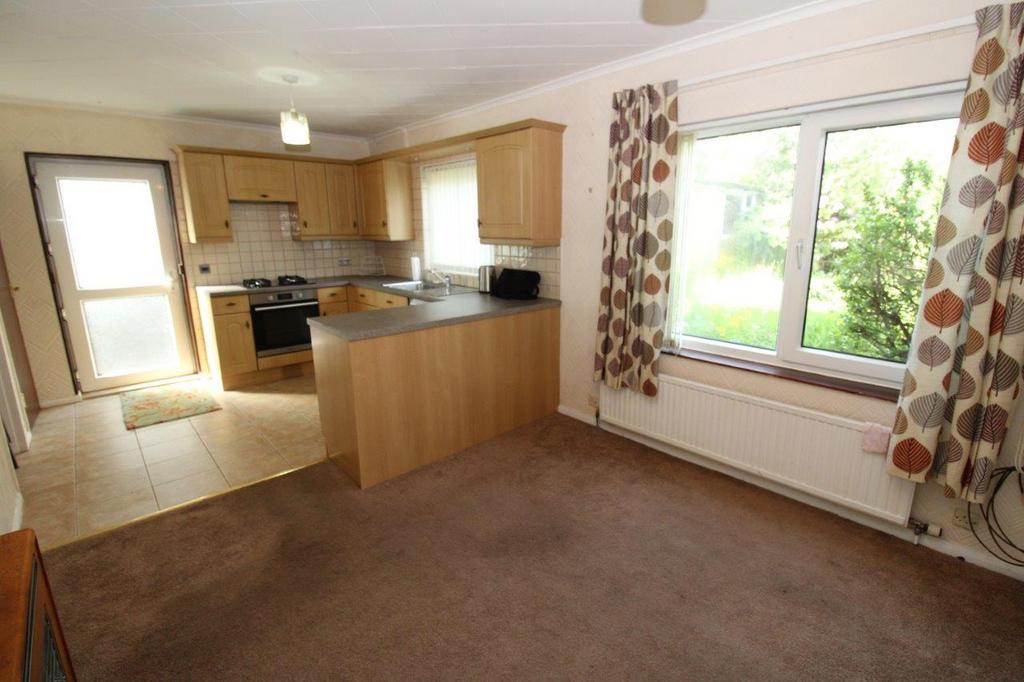 Dining kitchen