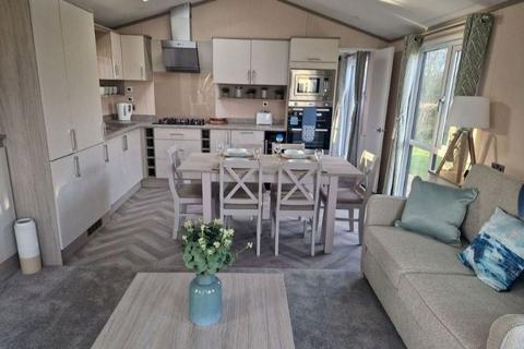 2 bedroom lodge for sale, Heathland Beach Coastal Park , Kessingland NR33