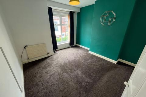 2 bedroom terraced house to rent, Castle Grove, Perth Street West, Hull, East Riding of Yorkshi, HU5