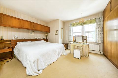 40 Mount Road, New Malden, KT3 3JX