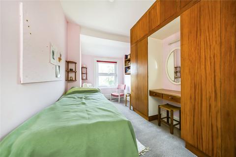 40 Mount Road, New Malden, KT3 3JX