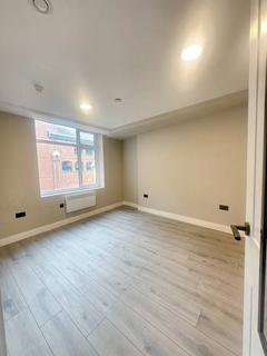 Studio to rent, High Street, Leicester LE1