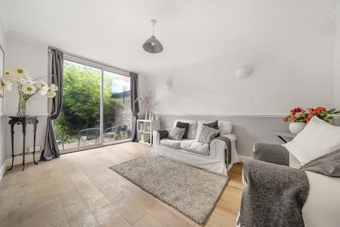 3 bedroom terraced house for sale, Arnhem Way, East Dulwich, London
