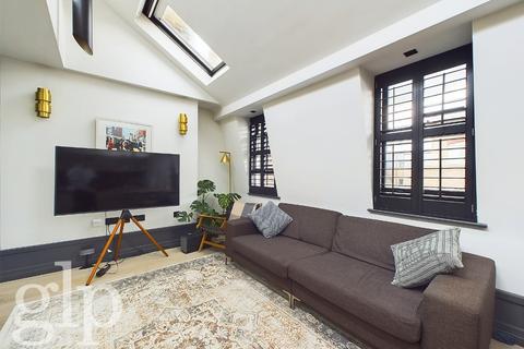 2 bedroom flat to rent, King Street  WC2E
