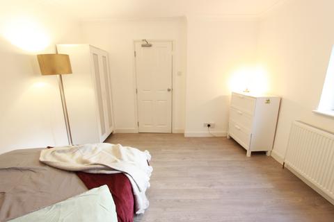 1 bedroom house to rent, Goldings Crescent, Hatfield AL10