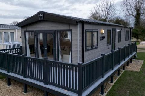 2 bedroom lodge for sale, Heathland Beach Coastal Park , Kessingland NR33