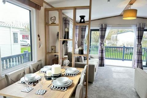 2 bedroom lodge for sale, Heathland Beach Coastal Park , Kessingland NR33