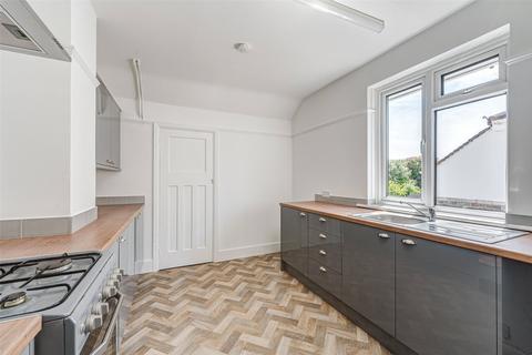 1 bedroom flat for sale, Garrick Road, Worthing, West Sussex, BN14