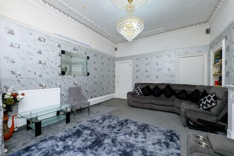 2 bedroom flat for sale, Kenmure Street, Glasgow