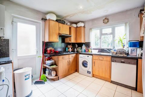 4 bedroom detached house for sale, Coombe Road, Croydon CR0