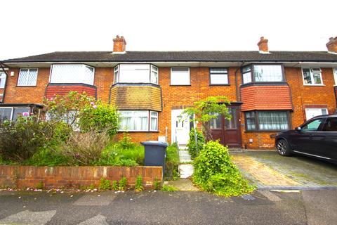 3 bedroom terraced house for sale, Churchgate, Cheshunt EN8