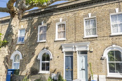 2 bedroom apartment for sale, Fort Road, London