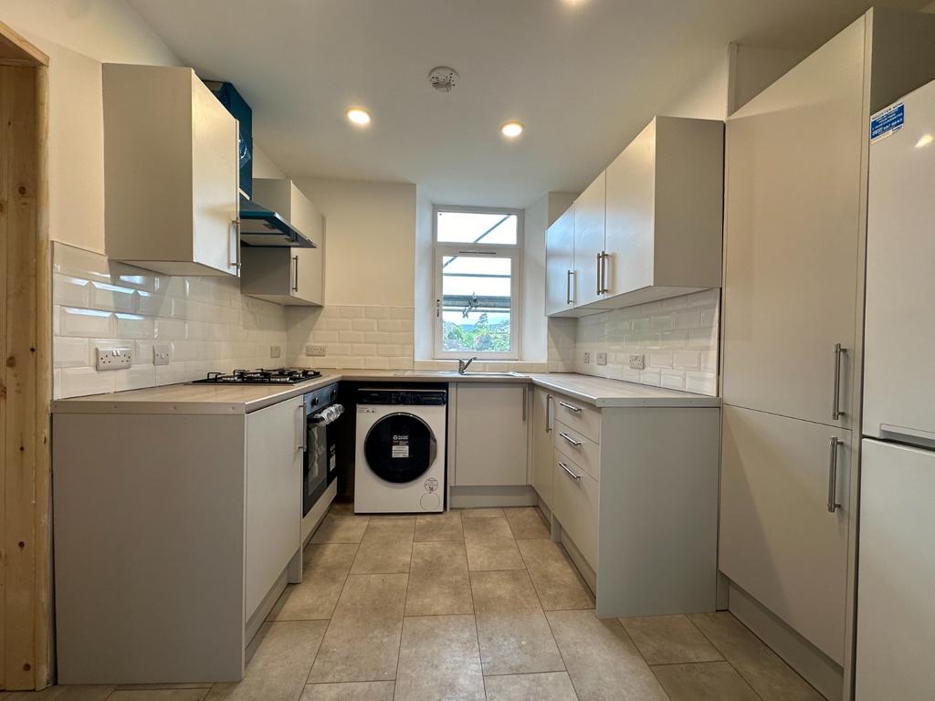 Kirn Brae, Dunoon, PA23 4 bed link detached house £1,245 pcm (£287 pw)