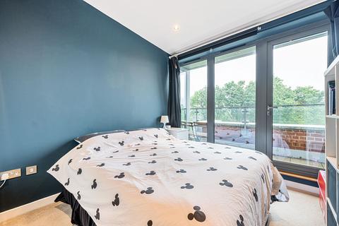 1 bedroom flat for sale, Marquis Court Station Approach, Epsom KT19