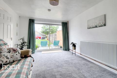 3 bedroom semi-detached house for sale, Wheathouse Close, Bedford