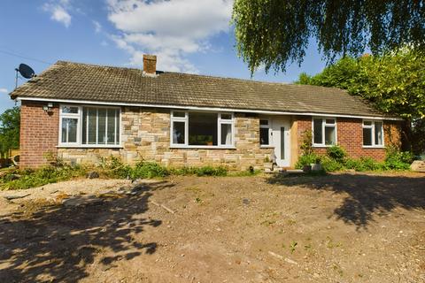 4 bedroom detached bungalow for sale, Chepstow Road, Tilehurst, Reading, RG31