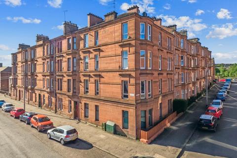 2 bedroom flat for sale, Dixon Road, Flat 3/1, Crosshill, Glasgow, G42 8AX