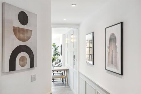 Flat A, 100 Ramsden Road, London, SW12 8RB